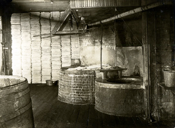 Robinson Oil Works - Kettle Works - New Bedford, Ma. - www.WhalingCity.net